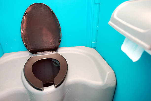 Best Portable toilet rental cost  in Capac, MI